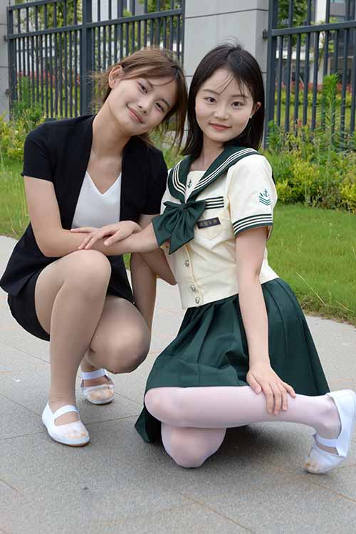 《[初夏女神]262期 双双、幺幺~【友谊之争】两姐妹拍出等级之分的剧情(带视频)【160P+1V/5.67G】》作品图