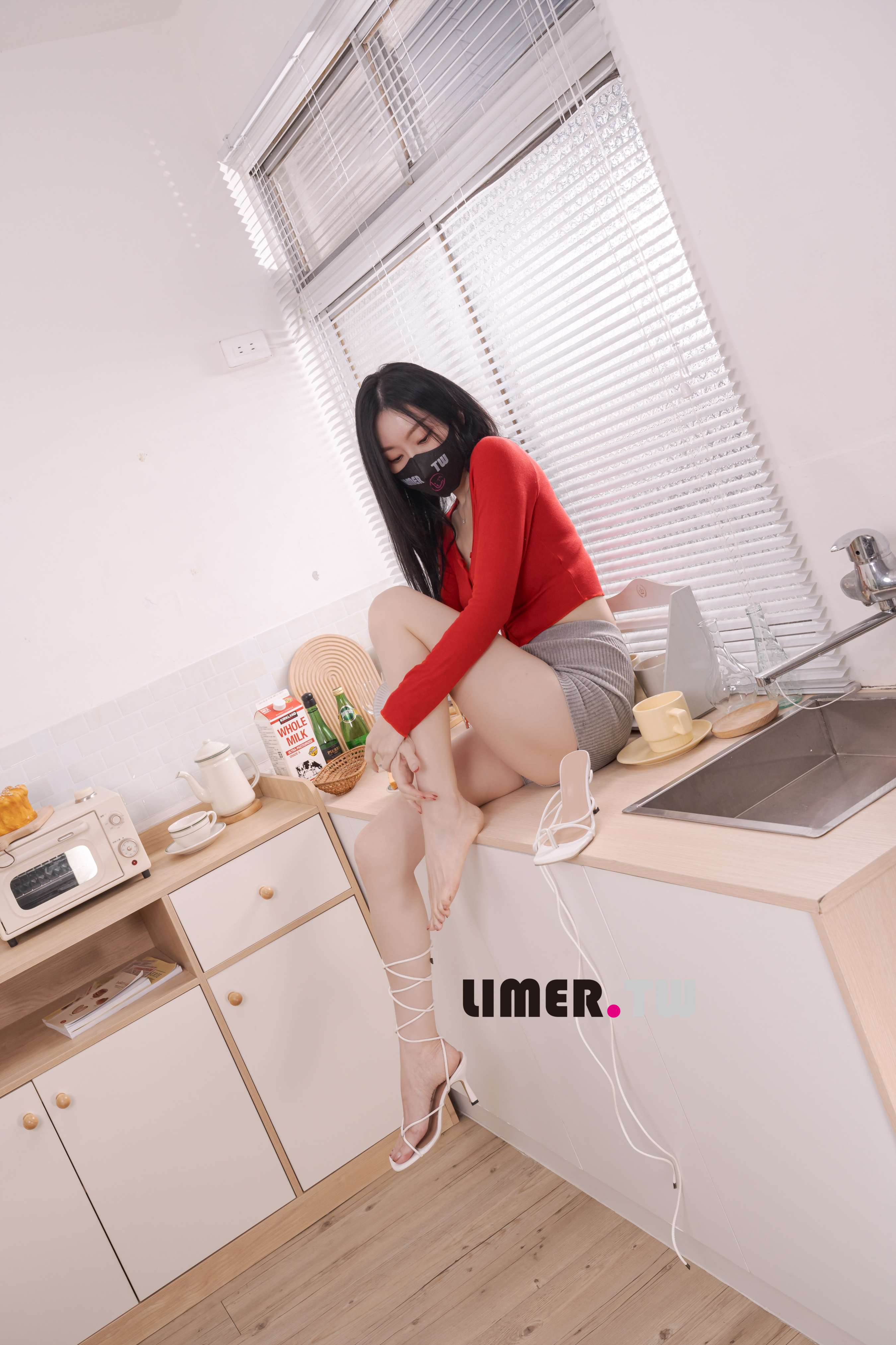 《[寄卖]语葳 Jaly 3D 特辑 美脚直接对你贴脸挑逗》作品图